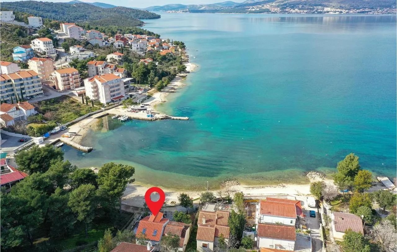 Gorgeous Home In Okrug Gornji With Wifi Trogir