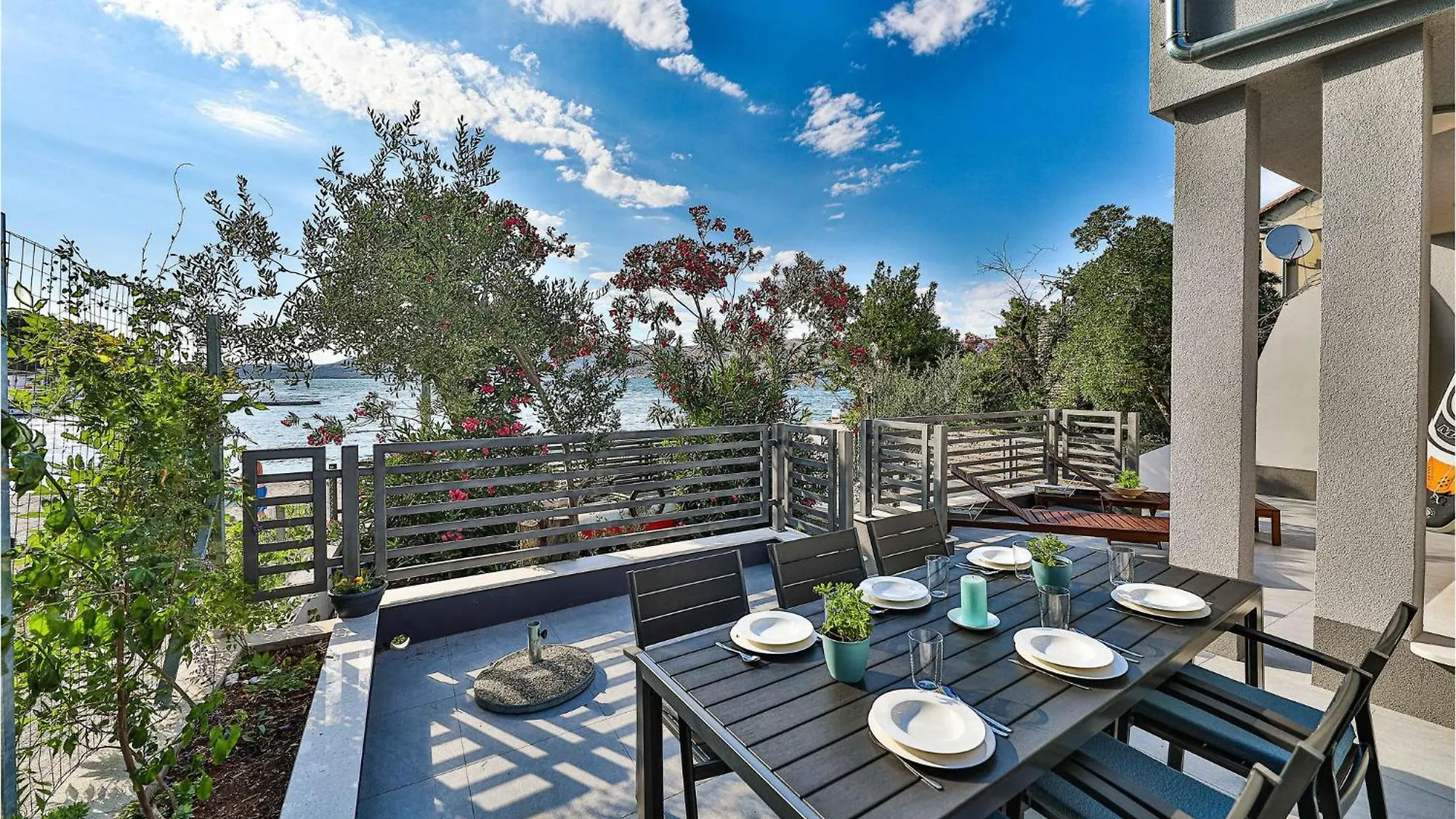 Gorgeous Home In Okrug Gornji With Wifi Trogir