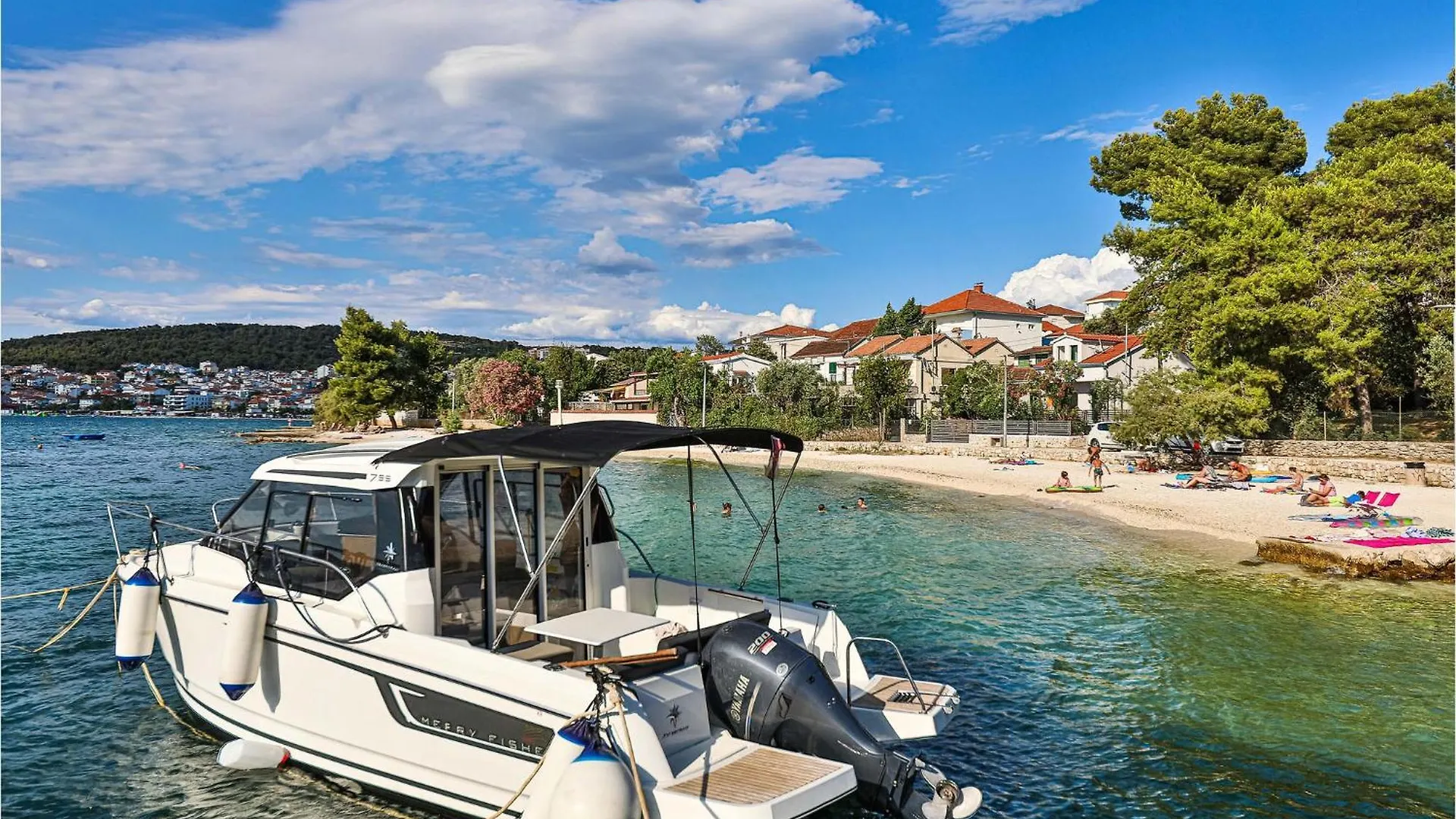 Semesterbostad Gorgeous Home In Okrug Gornji With Wifi Trogir